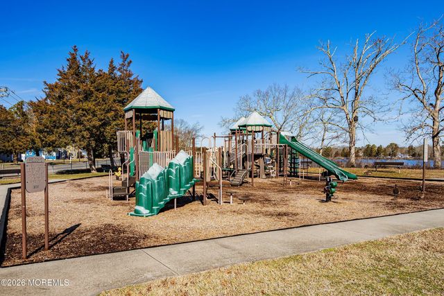 240 Wainwright Street, Forked River, NJ 08731