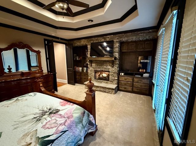 84 ELKMONT Way, Wetumpka, AL 36093