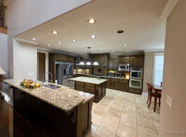 84 ELKMONT Way, Wetumpka, AL 36093