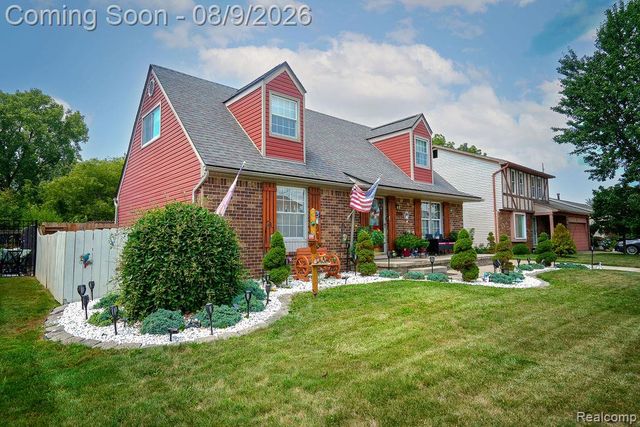 25058 Montebello Drive, Woodhaven, MI 48183