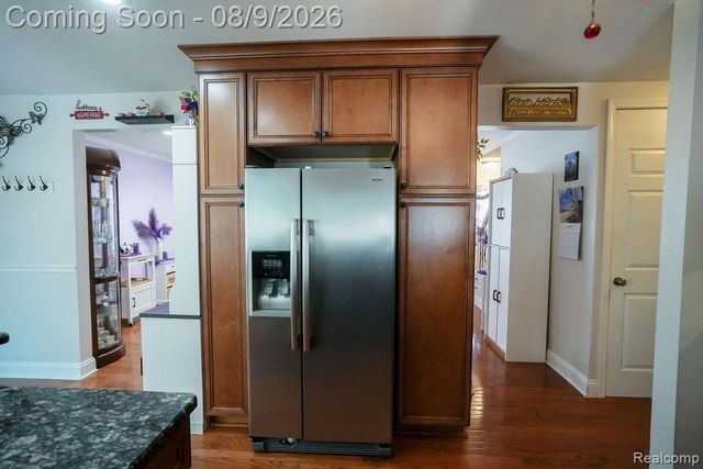 25058 Montebello Drive, Woodhaven, MI 48183