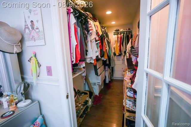 25058 Montebello Drive, Woodhaven, MI 48183