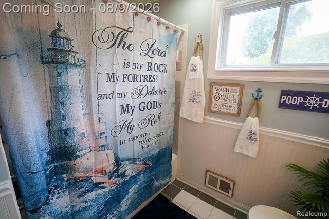 25058 Montebello Drive, Woodhaven, MI 48183