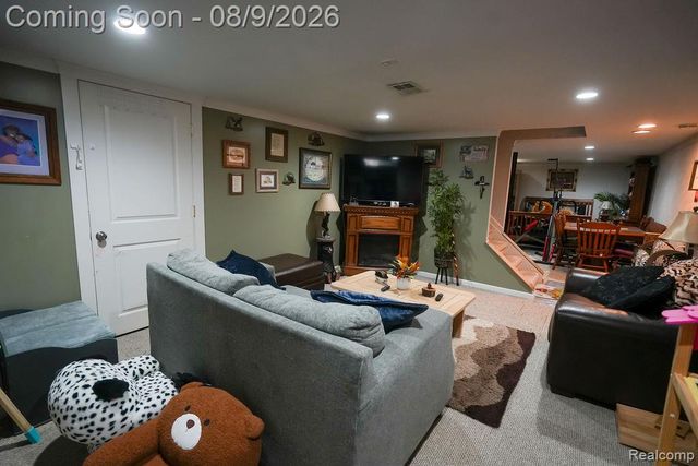 25058 Montebello Drive, Woodhaven, MI 48183