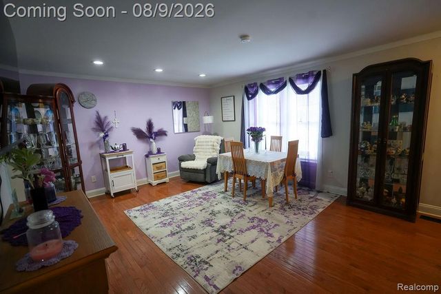 25058 Montebello Drive, Woodhaven, MI 48183
