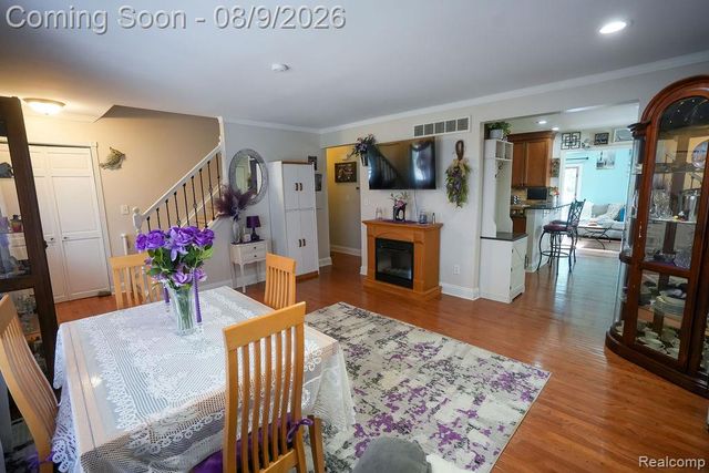 25058 Montebello Drive, Woodhaven, MI 48183