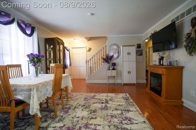 25058 Montebello Drive, Woodhaven, MI 48183