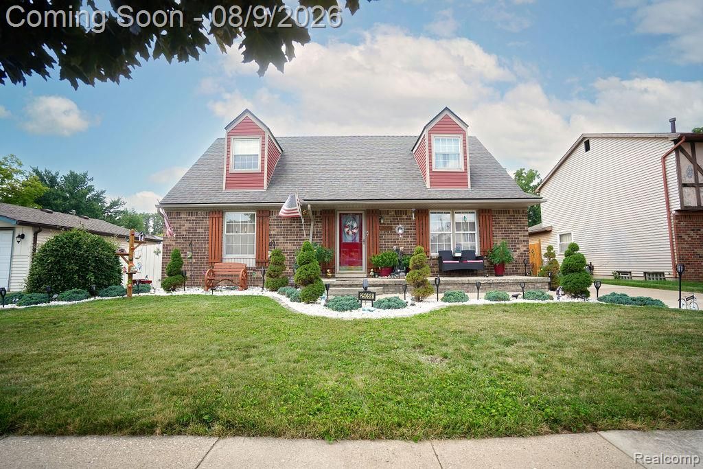 25058 Montebello Drive, Woodhaven, MI 48183