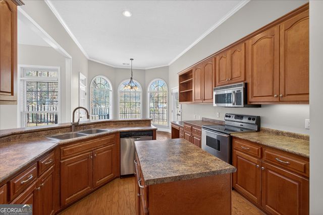 2001 Glen Oaks Drive, Statesboro, GA 30461