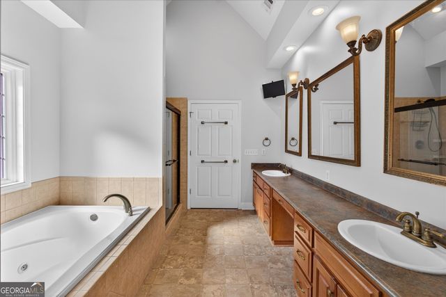 2001 Glen Oaks Drive, Statesboro, GA 30461