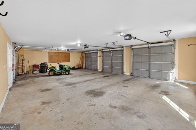 2001 Glen Oaks Drive, Statesboro, GA 30461