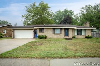 311 W 32nd Street, Holland City, MI 49423