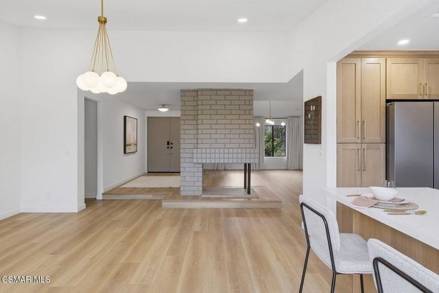 822 Rim Crest Drive, Westlake Village, CA 91361