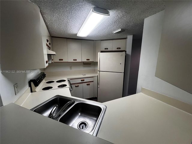 9733 SW 138th Ave IB1R, Miami, FL 33186