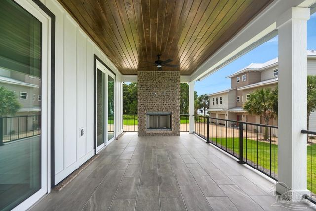7687 N Shores Dr, Navarre, FL 32566