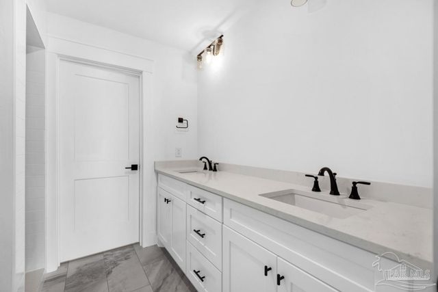 7687 N Shores Dr, Navarre, FL 32566