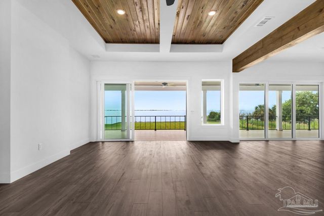 7687 N Shores Dr, Navarre, FL 32566