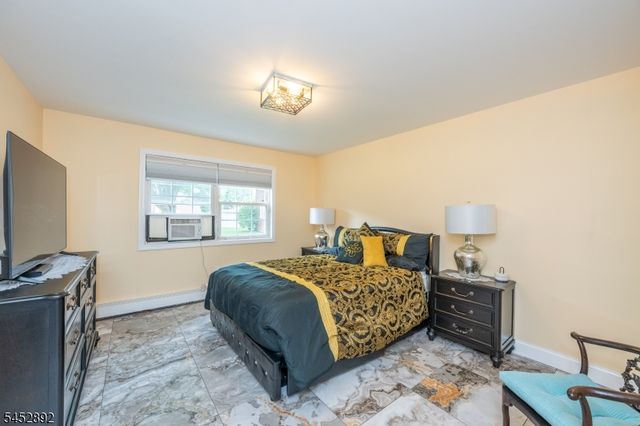 1247 Valley Rd A, Wayne Twp., NJ 07470