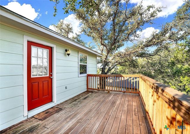 207 Oakwood Loop, San Marcos, TX 78666