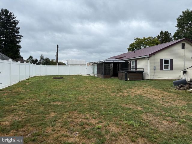 292 MANBECK LN, Mifflintown, PA 17059