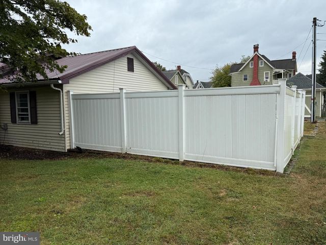 292 MANBECK LN, Mifflintown, PA 17059