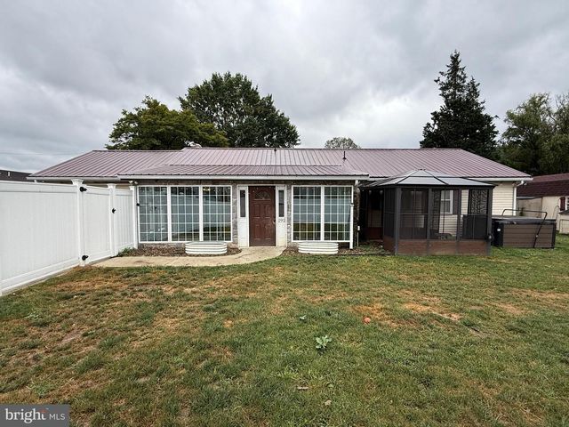 292 MANBECK LN, Mifflintown, PA 17059