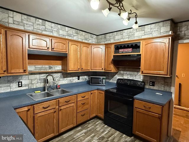 292 MANBECK LN, Mifflintown, PA 17059