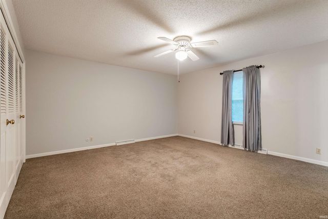 12 Caranza Drive, Evansville, IN 47710