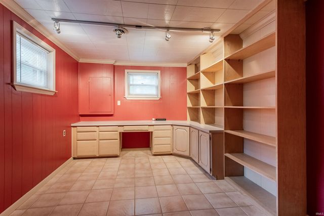 12 Caranza Drive, Evansville, IN 47710