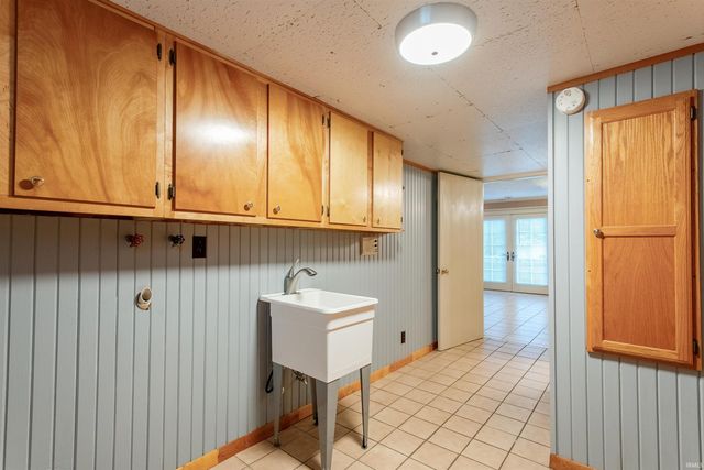 12 Caranza Drive, Evansville, IN 47710