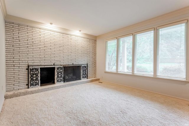 12 Caranza Drive, Evansville, IN 47710