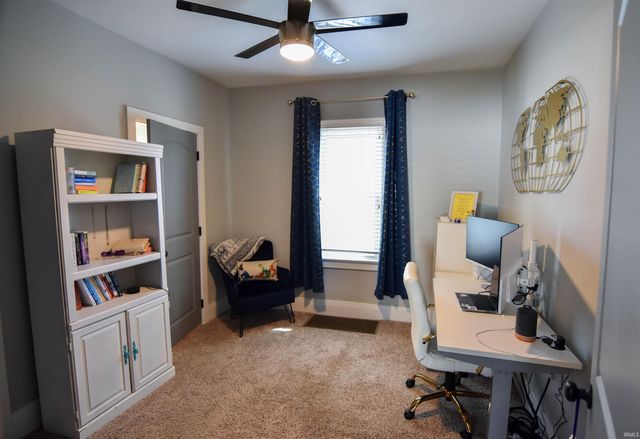 2120 E Blackford Avenue, Evansville, IN 47714