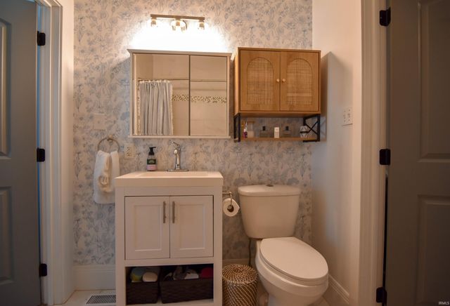 2120 E Blackford Avenue, Evansville, IN 47714