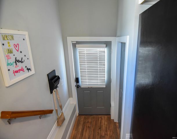 2120 E Blackford Avenue, Evansville, IN 47714