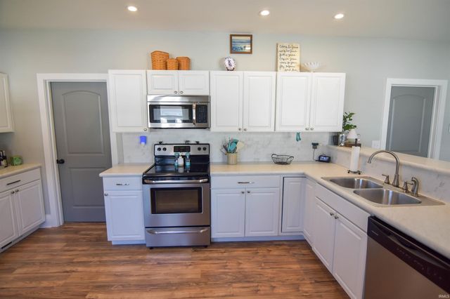 2120 E Blackford Avenue, Evansville, IN 47714