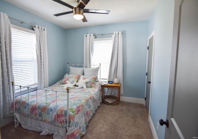 2120 E Blackford Avenue, Evansville, IN 47714