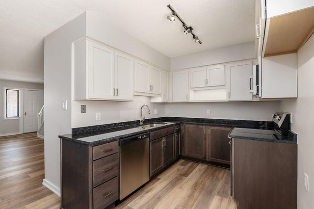 410 Edinburgh Road, 410, Dublin, OH 43017