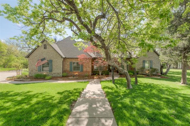3812 Creek Bank Drive, Edmond, OK 73003