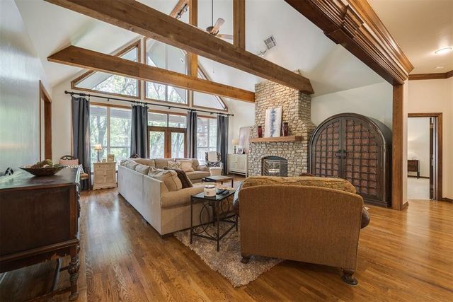3812 Creek Bank Drive, Edmond, OK 73003