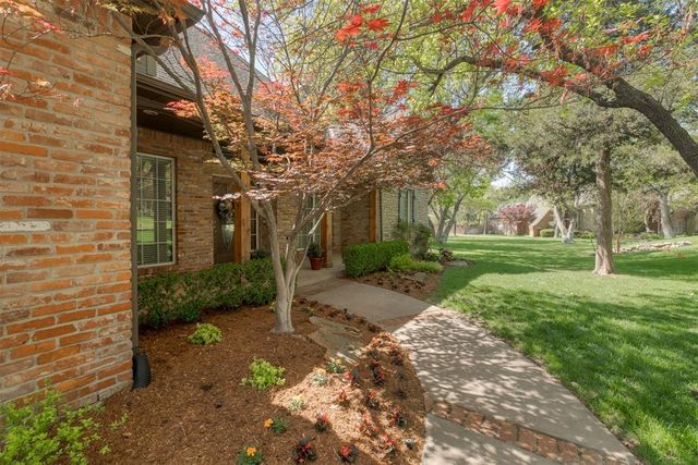3812 Creek Bank Drive, Edmond, OK 73003