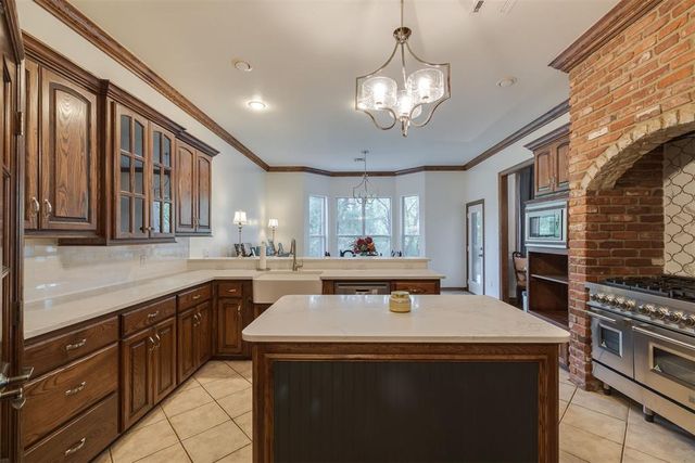 3812 Creek Bank Drive, Edmond, OK 73003