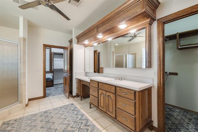 3812 Creek Bank Drive, Edmond, OK 73003