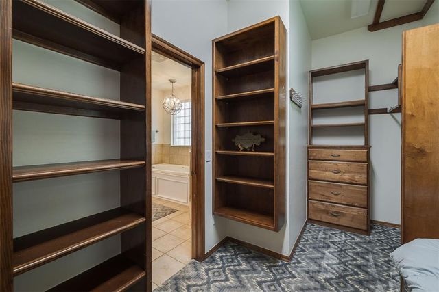 3812 Creek Bank Drive, Edmond, OK 73003