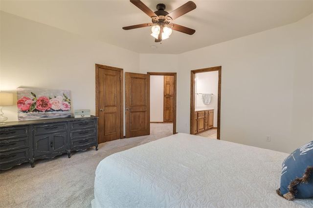 3812 Creek Bank Drive, Edmond, OK 73003