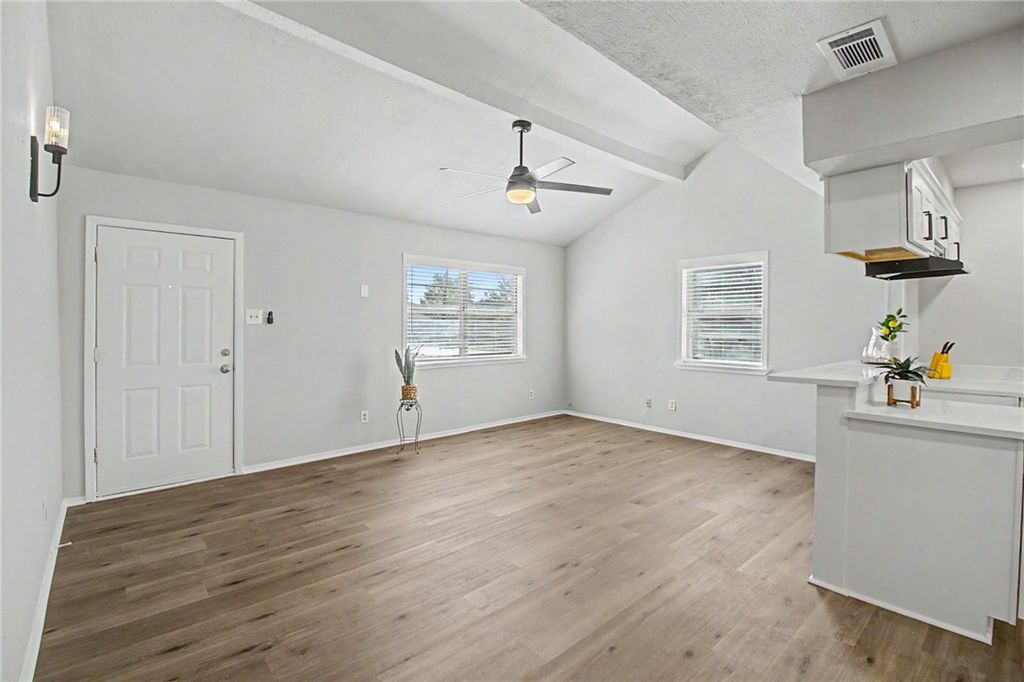 1314B Crennan Lane, Hearne, TX 77859 — photo 2