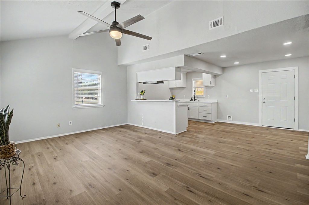 1314B Crennan Lane, Hearne, TX 77859 — photo 3