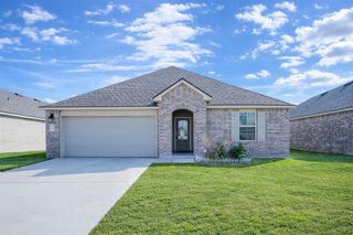 2234 S Savannah Lakes Drive, Lake Charles, LA 70607