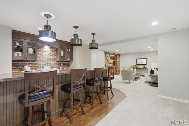17141 Chaise Ridge Road, Chesterfield, MO 63005