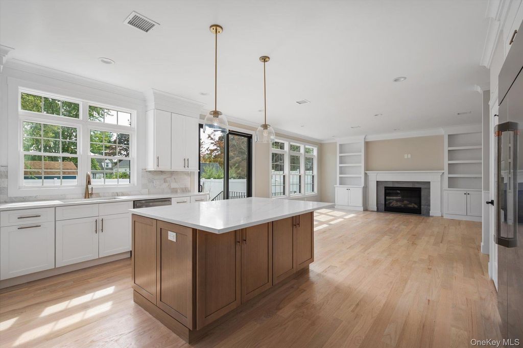 3380 Silverton Avenue, Wantagh, NY 11793 — photo 5