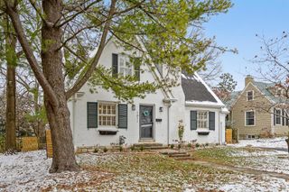 1011 Tates Creek Road, Lexington, KY 40502